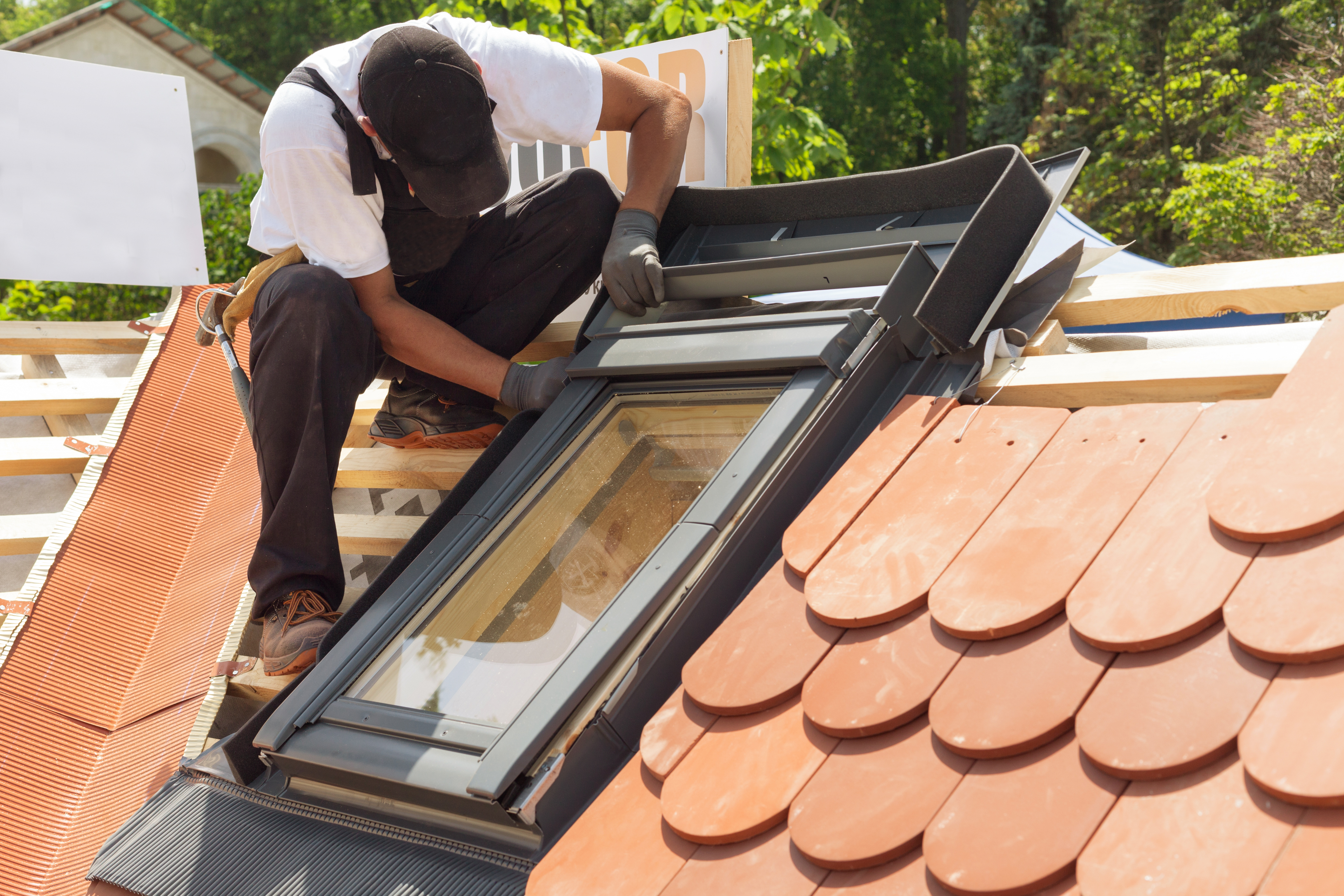 the-benefits-of-skylights-during-the-cost-of-living-crisis-lonsdale-metal